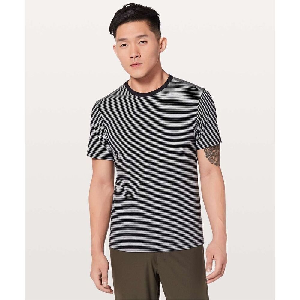 Mens Lululemon 5 Year Basic Tee